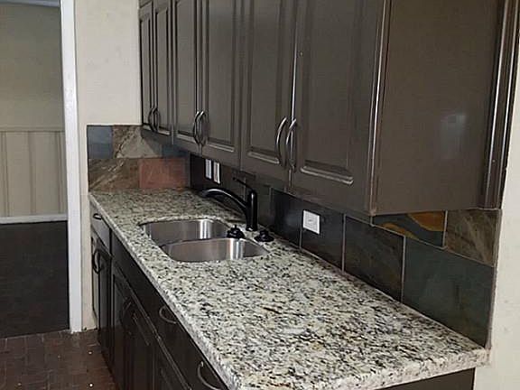 4th image of 13379 Corpus Christi St