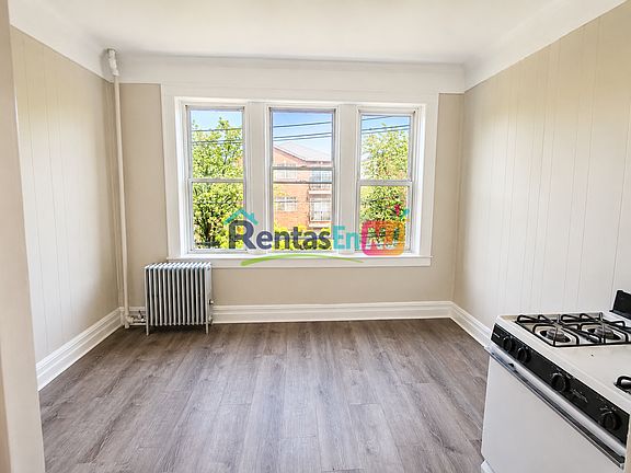 4th image of 731 S 13th St #2L1