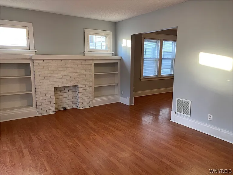 15 Stratford Rd — Photo 6