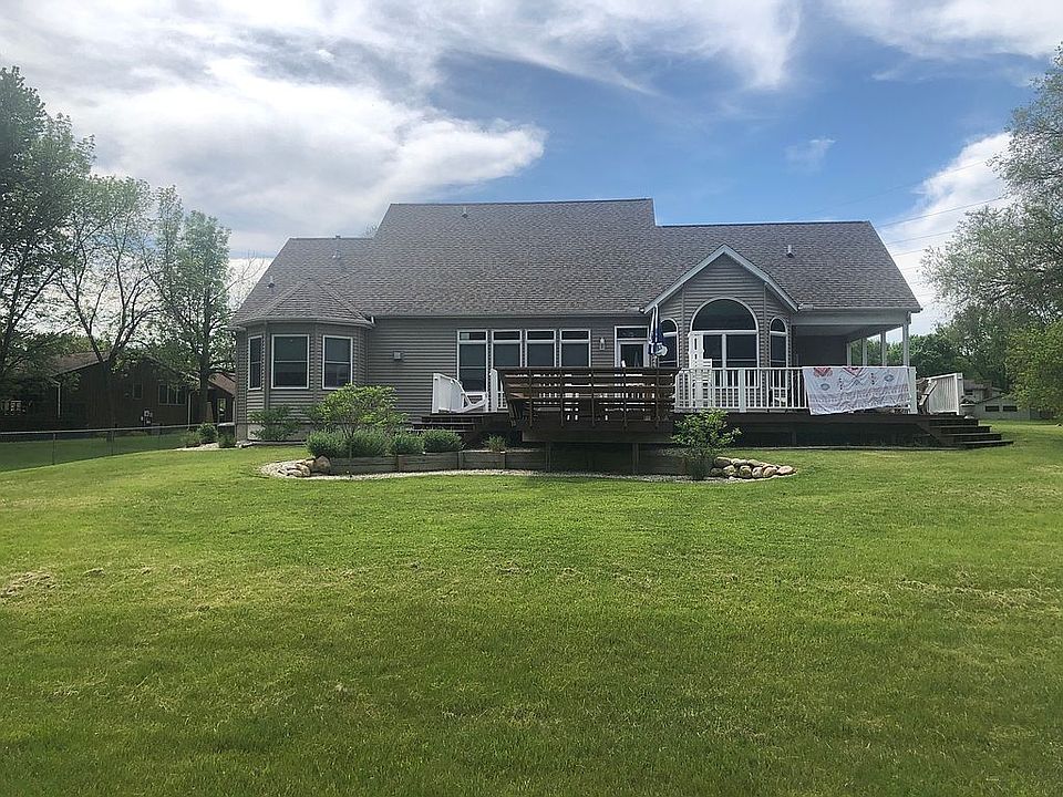 2nd image of 3059 E Bullock Creek Dr