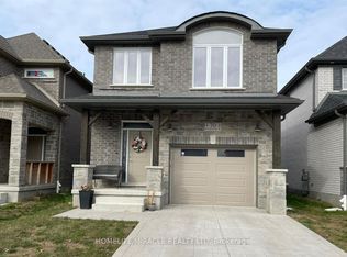 70 Pondcliffe Dr, Kitchener, ON N2R 0M3