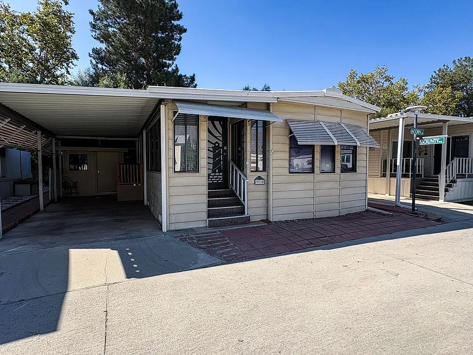 918 Acorn Dr