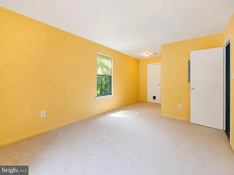 19 Summit Ct — Photo 11