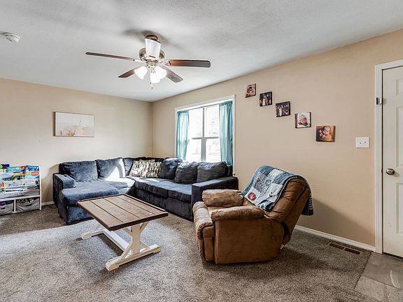 4th image of 725 N 8th St