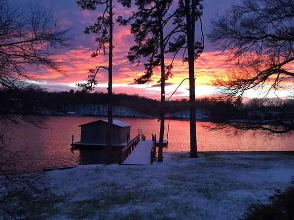 5205 Lake Wylie Rd