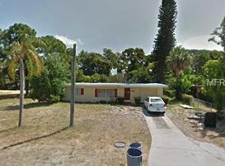 2403 51st Avenue Dr W, Bradenton, FL 34207