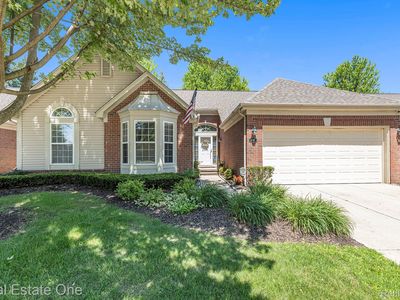4097 Honeysuckle Dr, Sterling Heights, MI, 48314