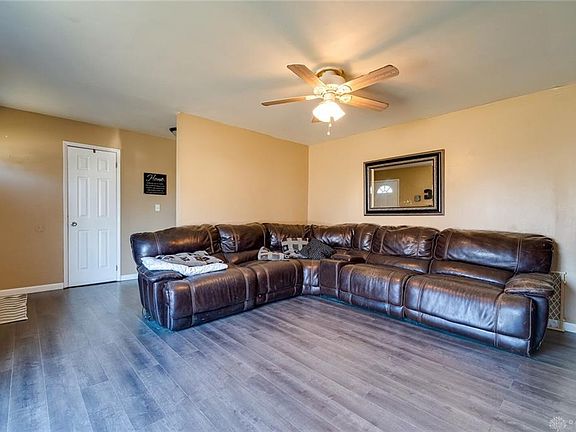 5th image of 528 Unger Ave