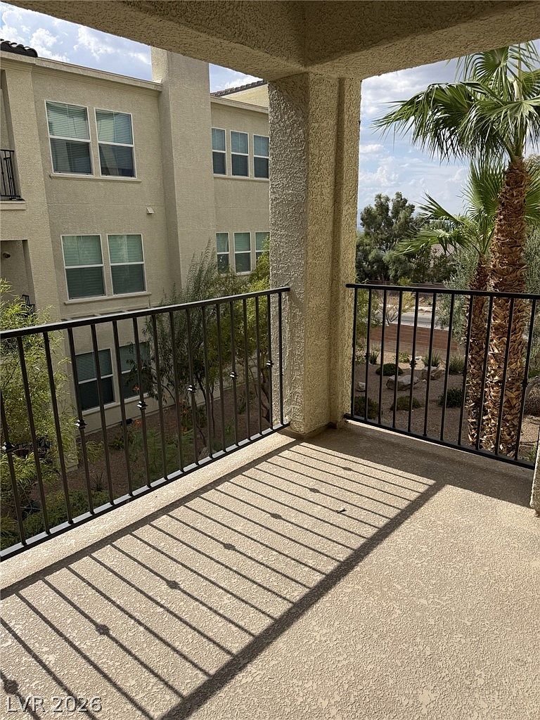2555 Hampton Rd Unit 3203 — front