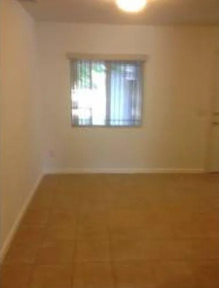 524 Winterhaven Ave — Photo 5