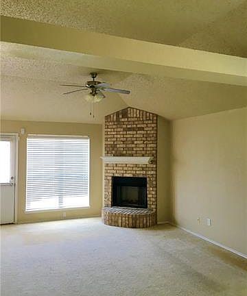 3rd image of 205 Jacinth Ln