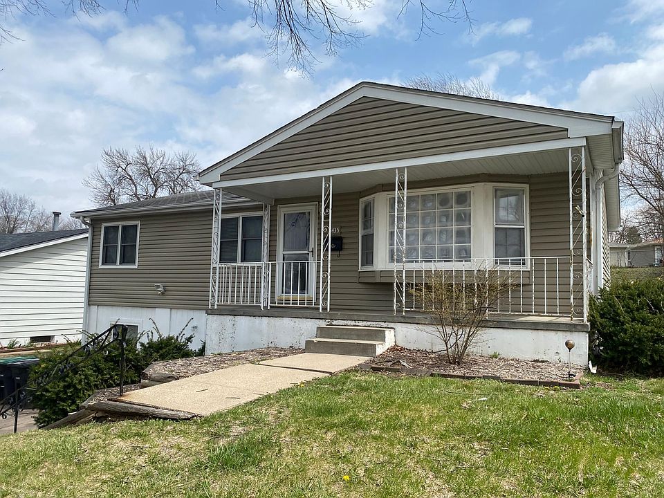 1st image of 5435 N 63rd St