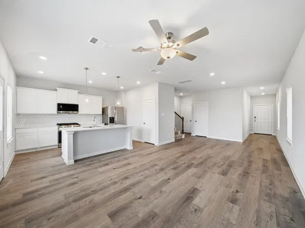 11417 Velvet Field Dr, Houston, TX 77047