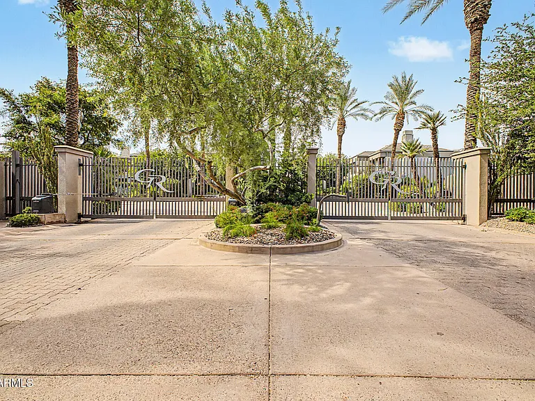 7400 E Gainey Club Dr #208 — Photo 36