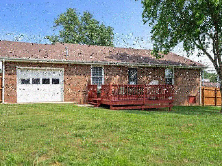 1102 Tobacco Rd — Photo 12