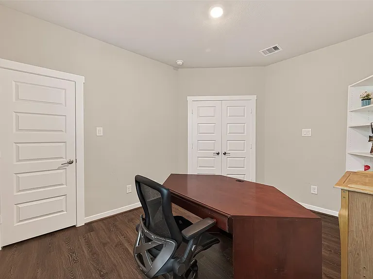 28419 Hazel Trl — Photo 24
