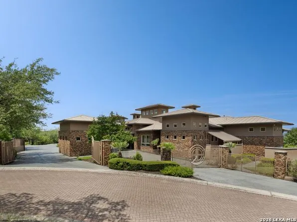 11 Davenport Ln, San Antonio, TX 78257