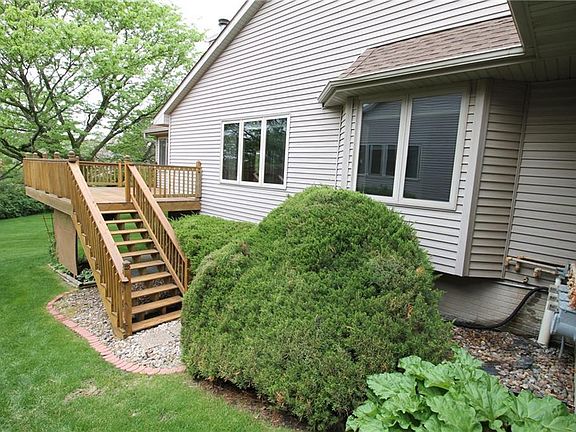 2nd image of 1012 NW Irvinedale Dr