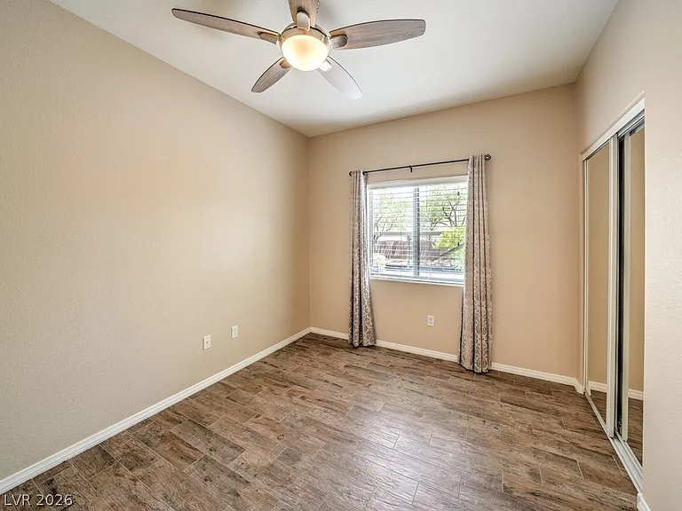 2291 W Horizon Ridge Pkwy #8144 — Photo 22