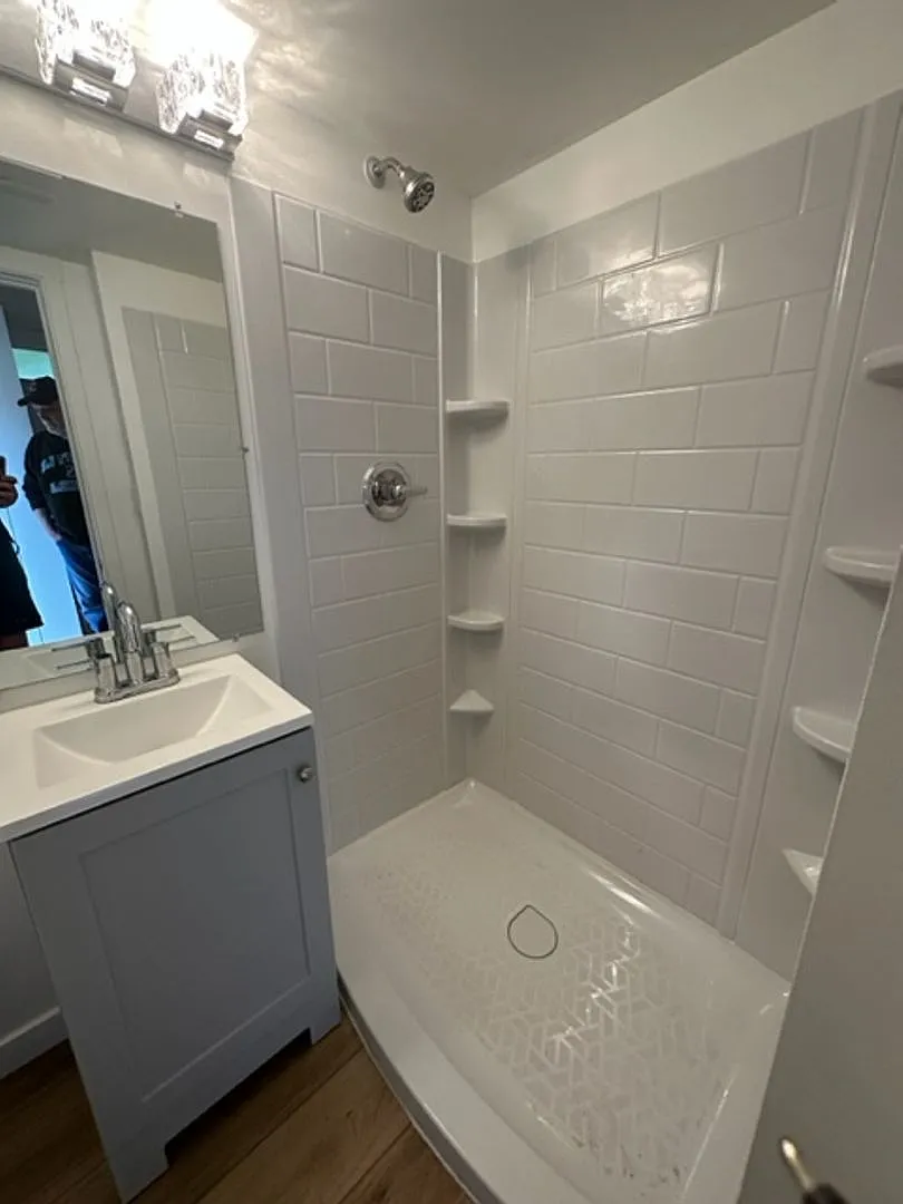 15801Larch Way — Photo 2