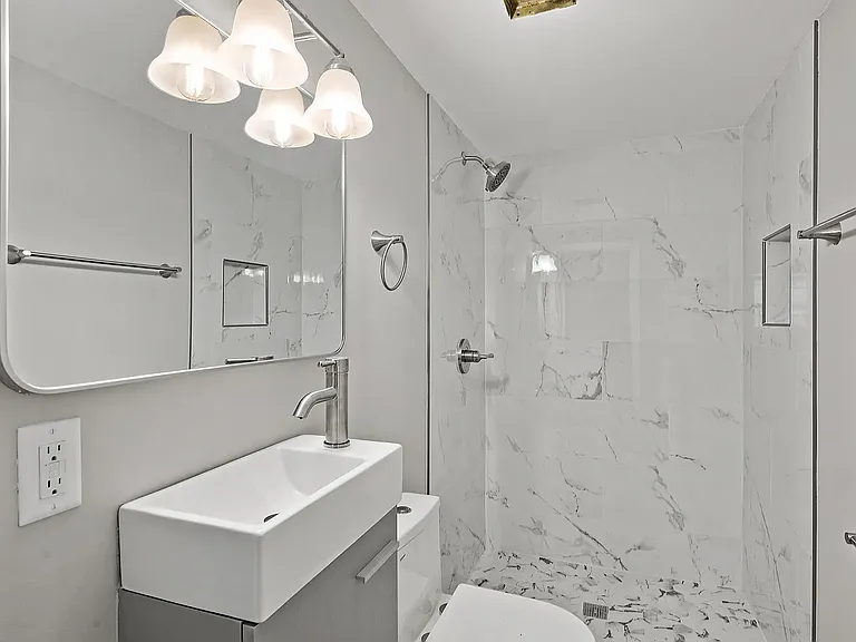 1541 Carroll Ave #1 — Photo 4