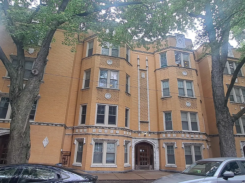 6452 N Bell Ave #1
