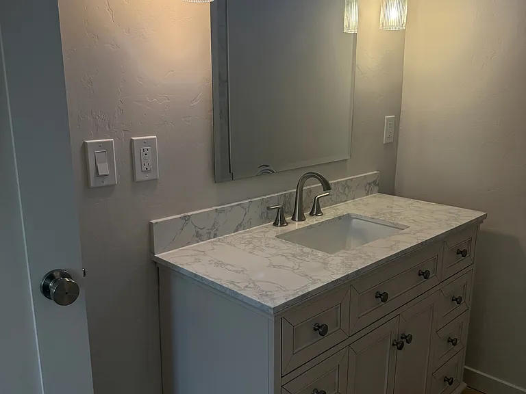 Primary Bathroom alt view