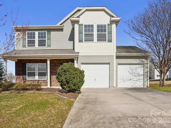 616 Smokehouse Ln, Albemarle, NC 28001