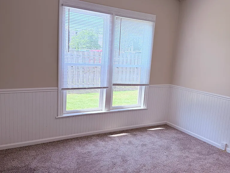 118 Ives Ave #A — Photo 8