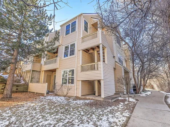 979 S Miller Street #202, Lakewood, CO 80226