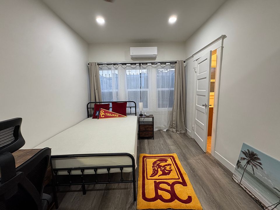1st image of 3021 Van Buren Pl #C