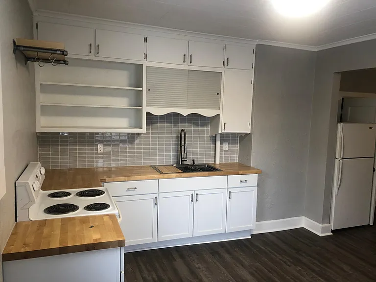 3102 1/2 Ingersoll Ave #3 — Photo 8