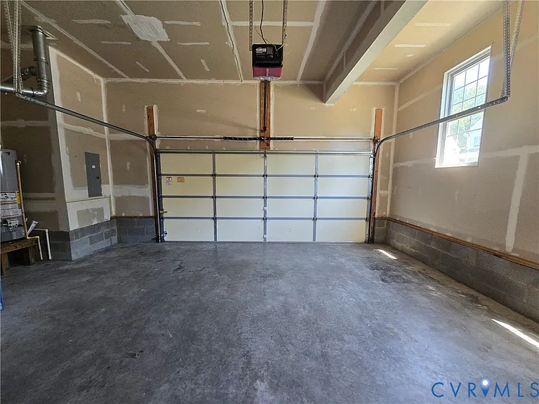 9521 Pine Trails Ct — Photo 28