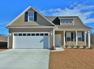 200 Emerald Ridge Rd, Jacksonville, NC 28546