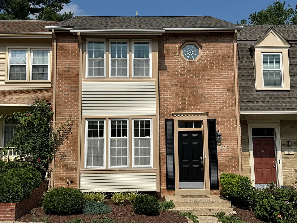 17 Hickory Hill Ct