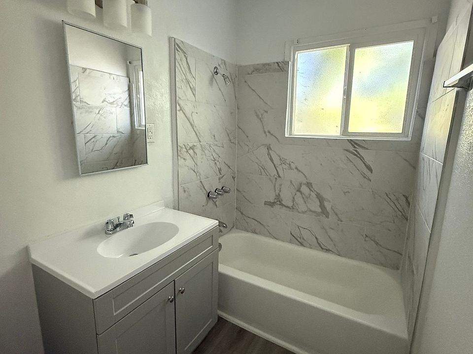 2nd image of 572 N Sierra Way #2