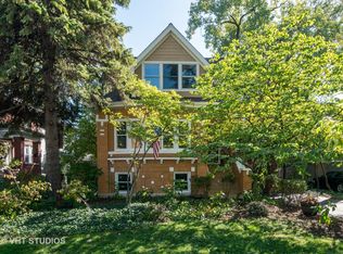 293 Gage Rd, Riverside, IL 60546