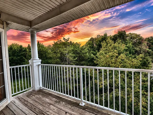 25340 Lake Mist Sq Unit 301, Chantilly, VA 20152