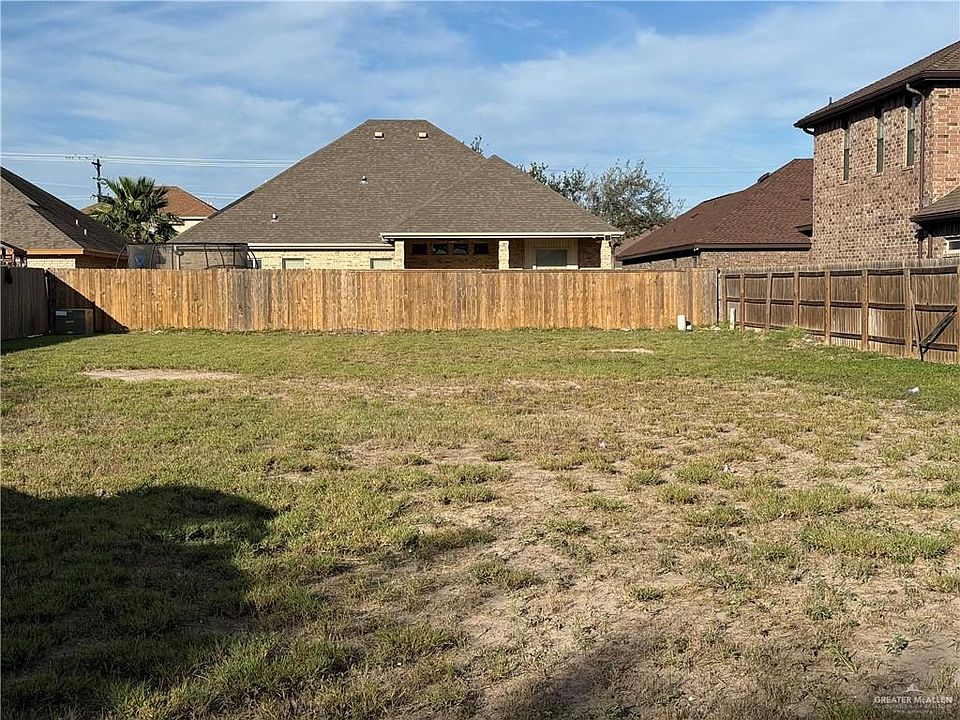 1st image of 13809 N 40th St