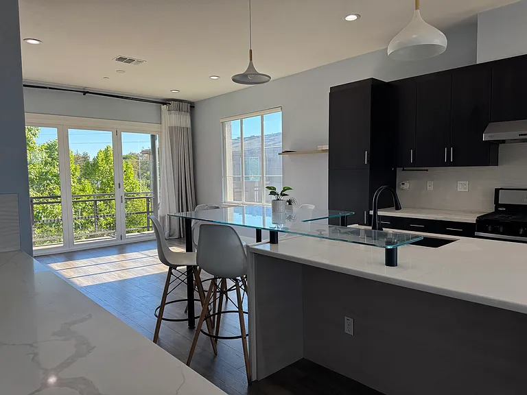 255 Odyssey Ln — Photo 4