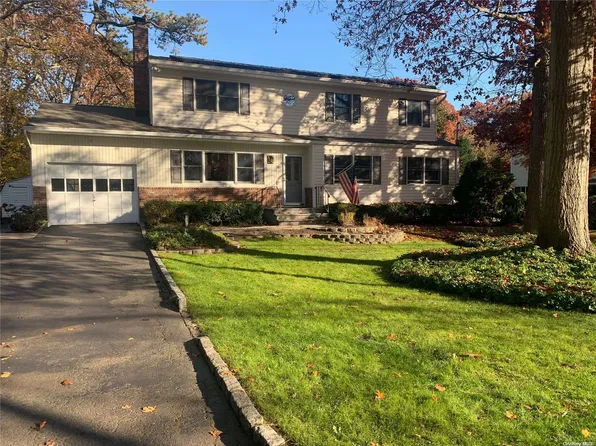 19 Millan Avenue, Nesconset, NY 11767