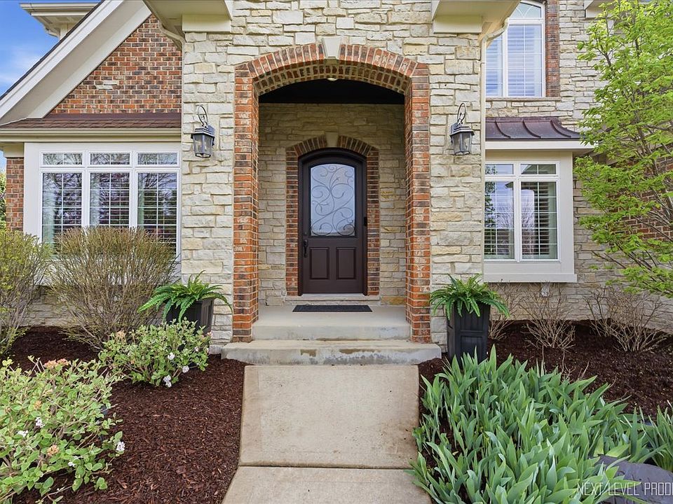 40W898 Fox Creek Dr, St Charles, IL 60175 | Zillow