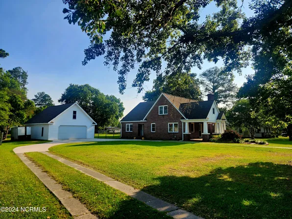 1738 Trent Boulevard, New Bern, NC 28560