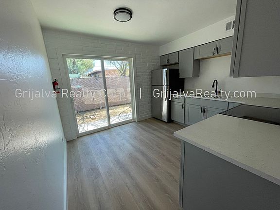 4th image of 2511 N Geronimo Ave #C