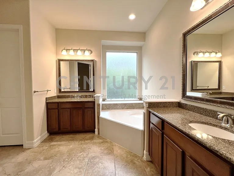 12481 Pleasant Hill Ln — Photo 25