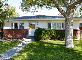 113 S Cheyenne St, Powell, WY 82435