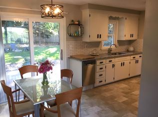 5233 92nd St W, Bloomington, MN 55437