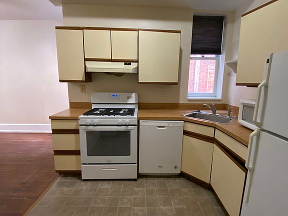 4th image of 428 N 34th St APT 2