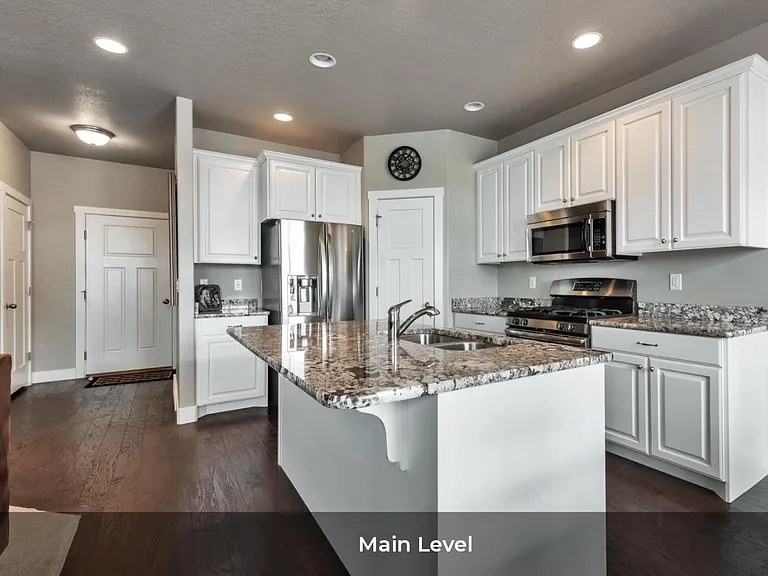 4190 N Cresthaven Ln — Photo 11
