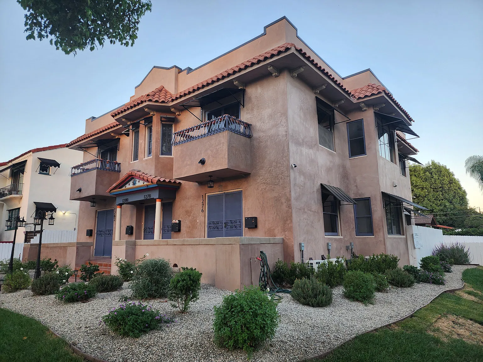 2 bed, 1.5 bath, 910 sqft, $3,250 — Photo 1